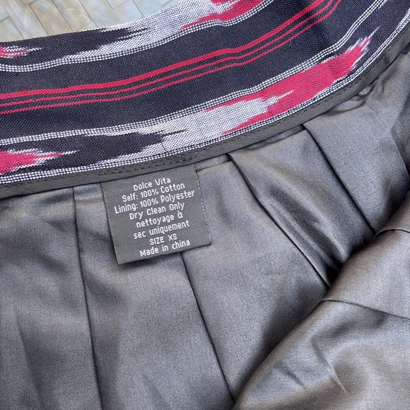 Adorable lined skirt by Dolce Vita. XS. - Picture 5 of 5